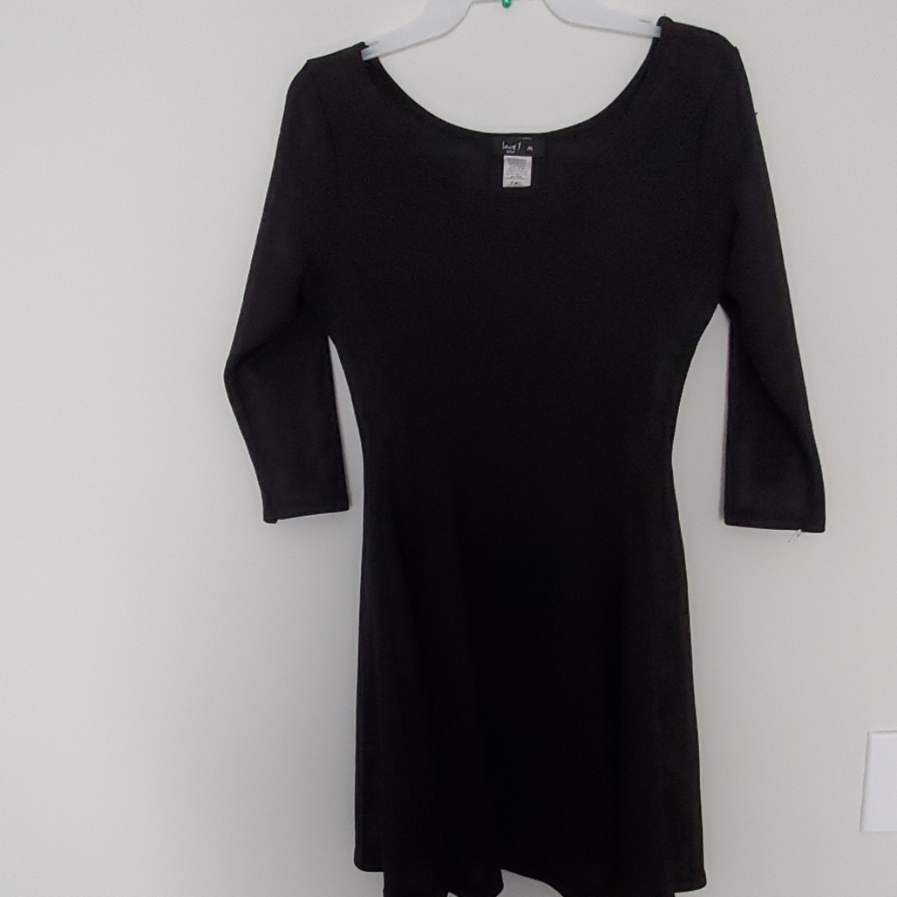 Black short